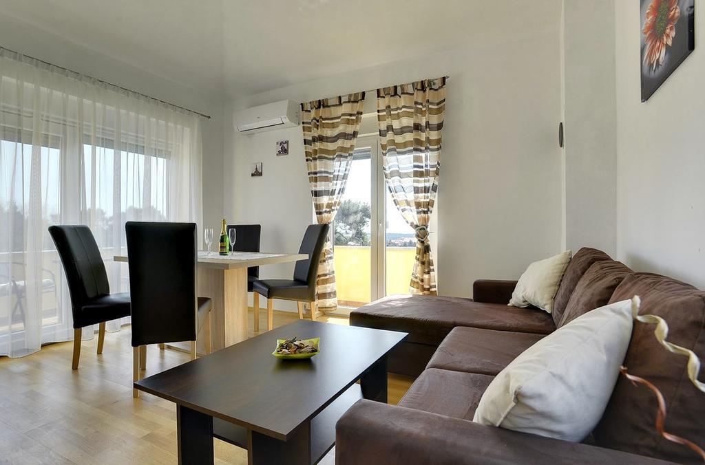 Apartments Kralj Medulin Luaran gambar