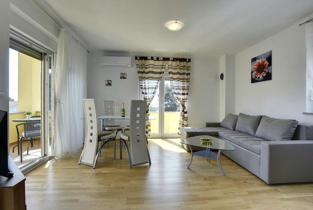 Apartments Kralj Medulin Luaran gambar