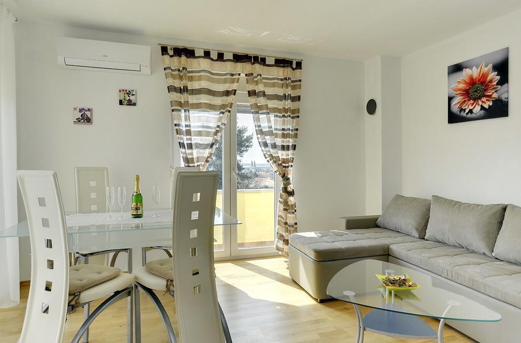 Apartments Kralj Medulin Luaran gambar