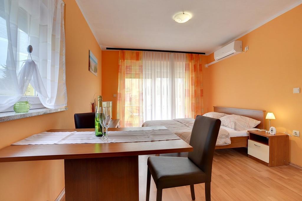 Apartments Kralj Medulin Luaran gambar