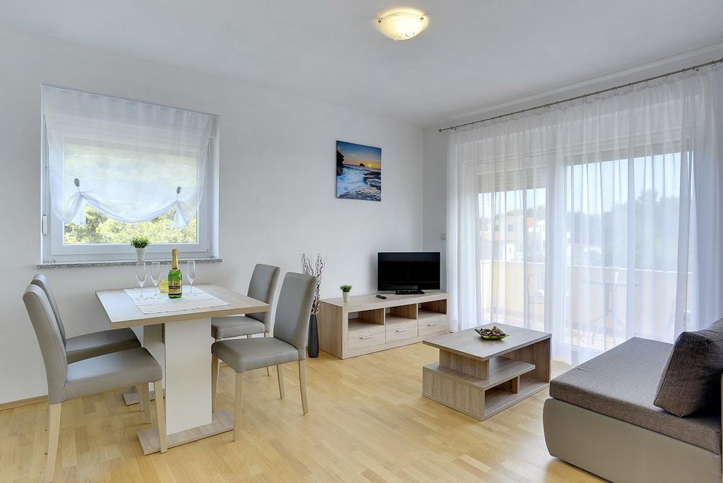 Apartments Kralj Medulin Luaran gambar
